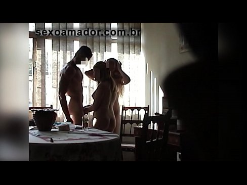 ❤️ Sexveninder inviterer en kæmpe mand og en trekant med ham ❤️❌ Russisk porno at da.pornsexphoto.ru ☑