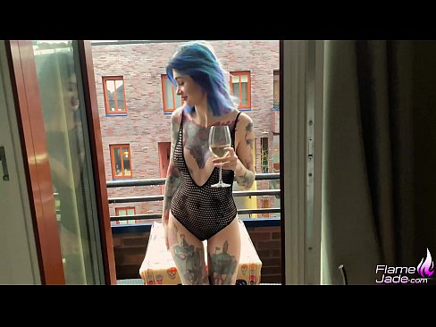 ❤️ Kæmpe pige suger med en sut og knepper lidenskabeligt under åben himmel ❤️❌ Russisk porno at da.pornsexphoto.ru ☑